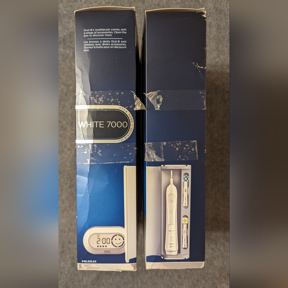 Oral-B White 7000 Rechargeable Toothbrush - Picture 3 of 6